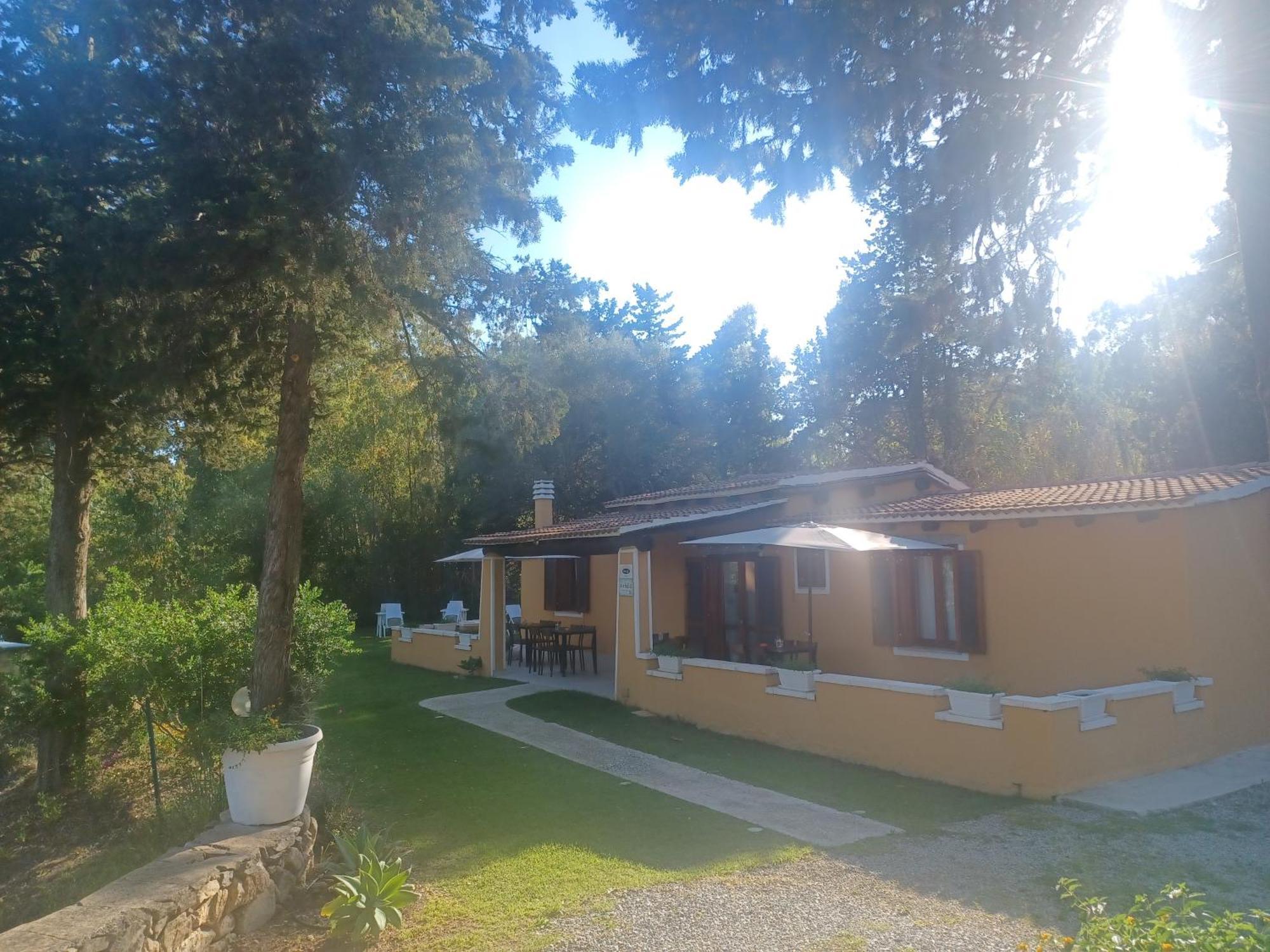 B&B Helios Il Tuo Relax In Sardegna San Teodoro  Εξωτερικό φωτογραφία